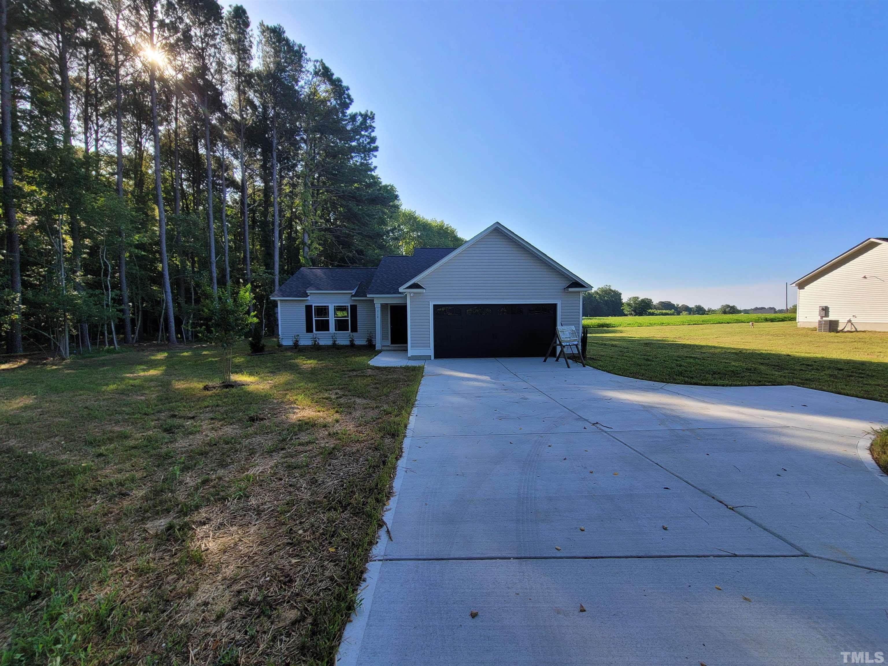 712 Parrish Memorial Road Selma, NC 27576 - Photo 3 of 23 Gallery Image 3