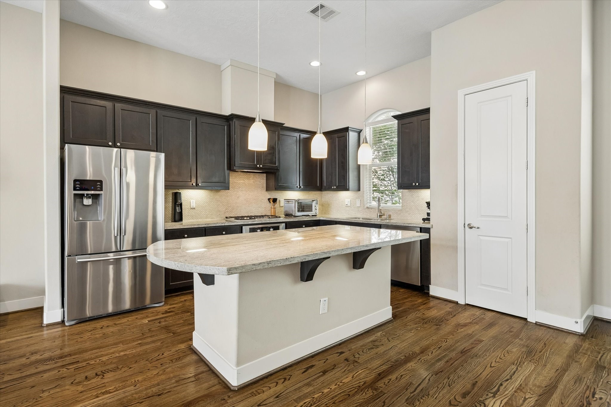 4220 Dickson Street Houston, TX 77007 - Photo 6 of 30