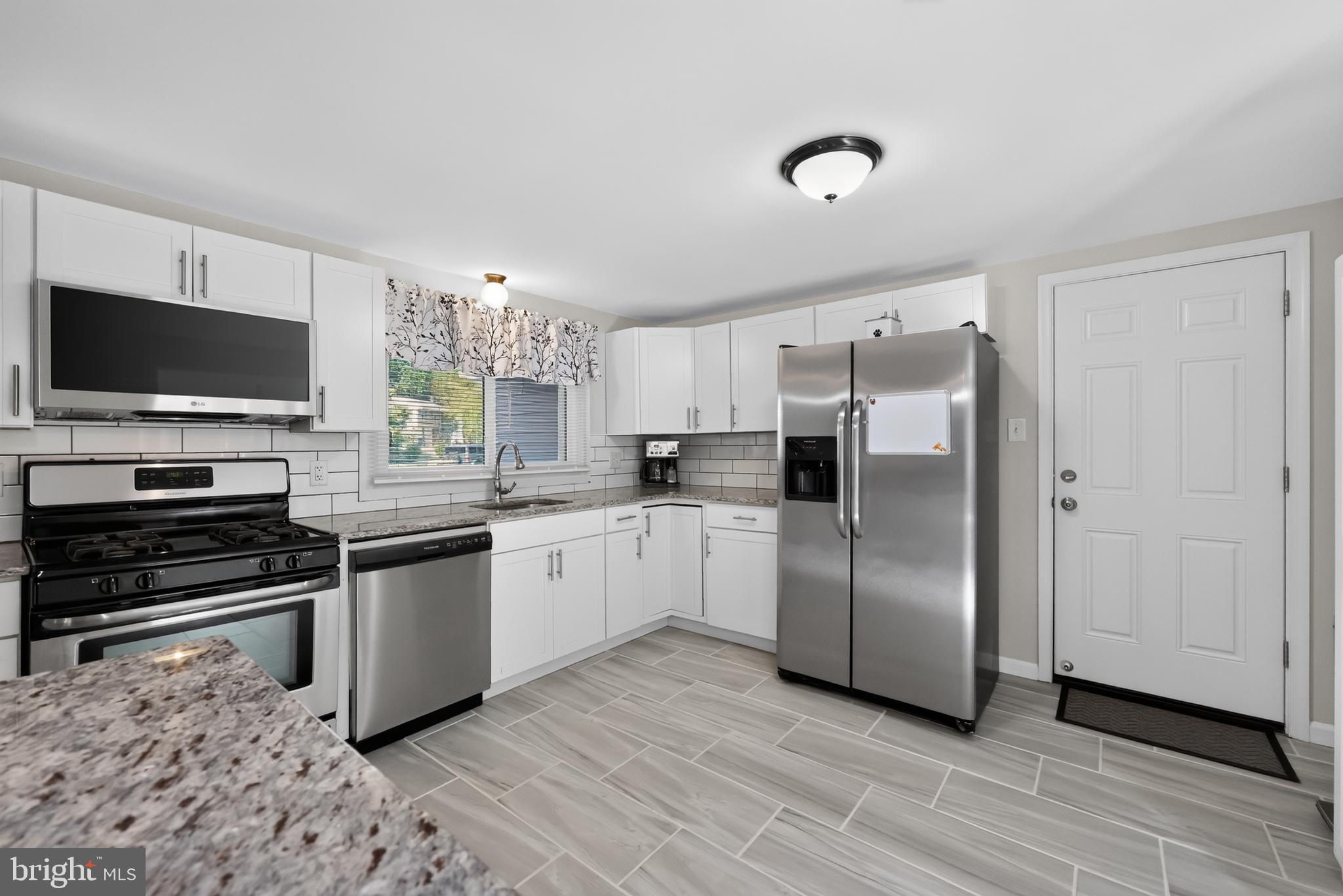 344 North Dillwyn Road Newark, DE 19711 - Photo 10 of 29 Kitchen