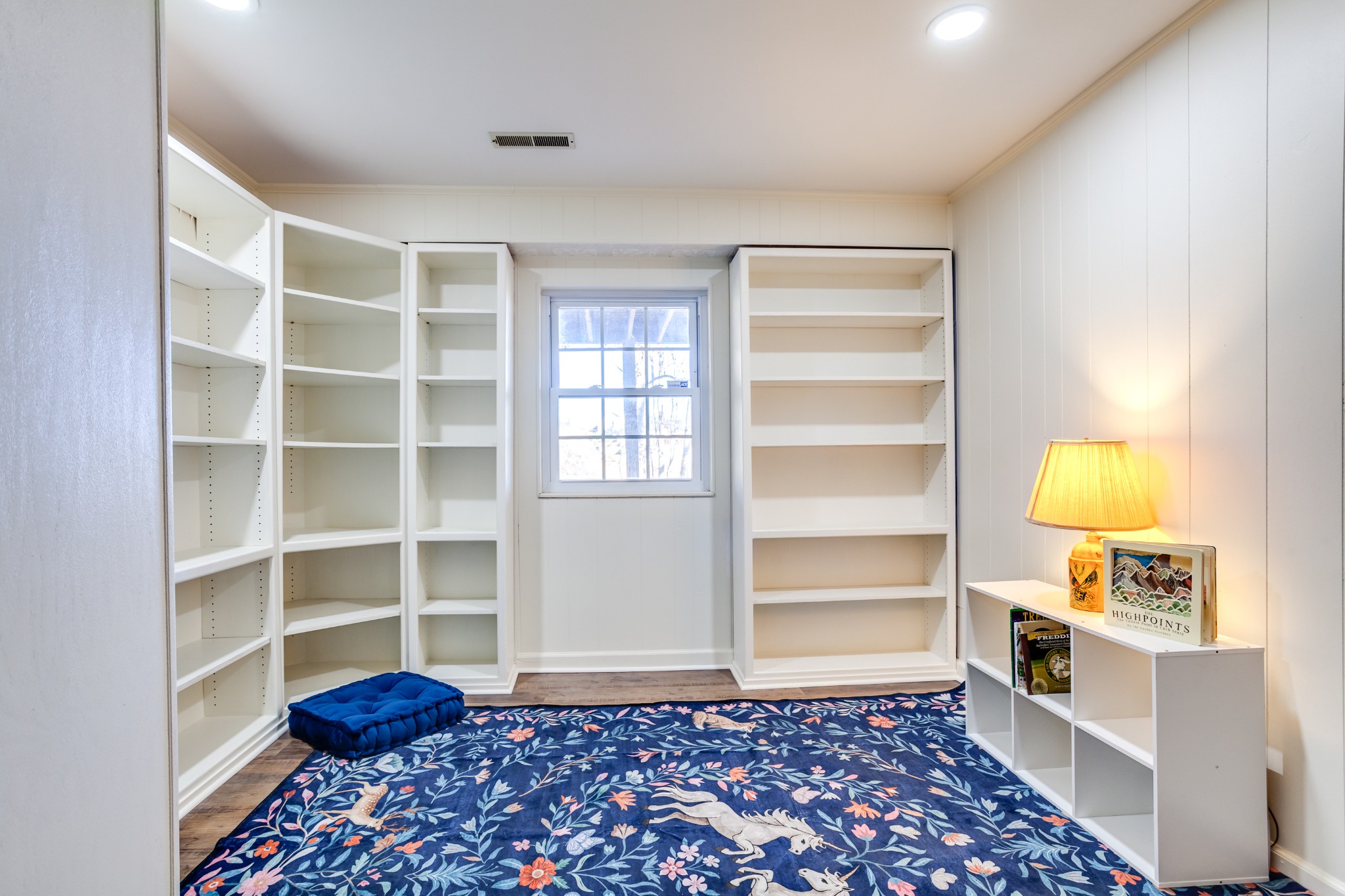 1434 Pine Springs Road Knoxville, TN 37922 - Photo 25 of 53 a room with a furniture and a window
