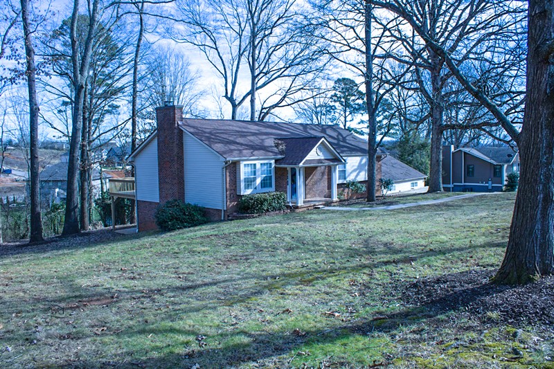 1434 Pine Springs Road Knoxville, TN 37922 - Photo 44 of 53 a front view of a house with a yard
