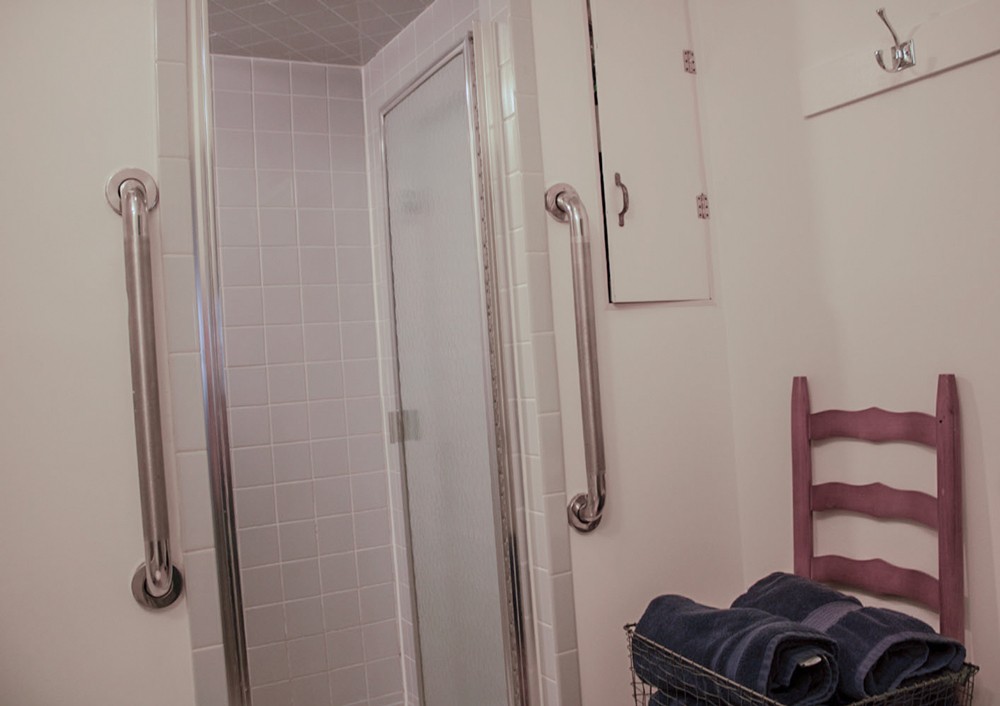 1434 Pine Springs Road Knoxville, TN 37922 - Photo 49 of 53 a bathroom with a shower