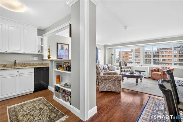 $133,500 | 100 York Street, Unit 15P, New Haven, CT 06511