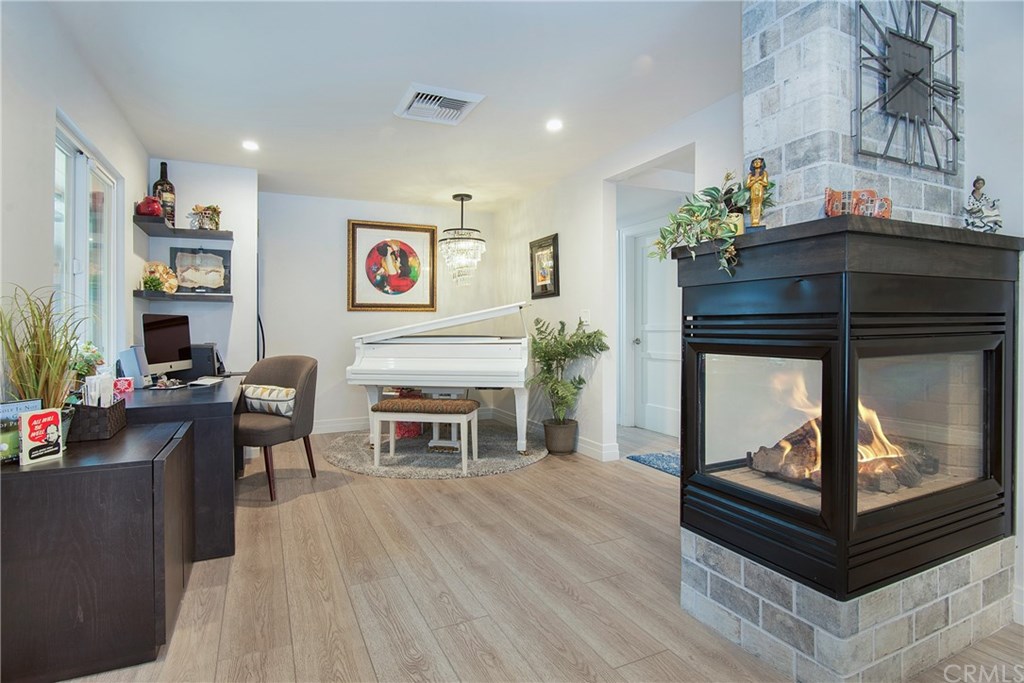 2983 Mindanao Drive Costa Mesa, CA 92626 - Photo 20 of 35