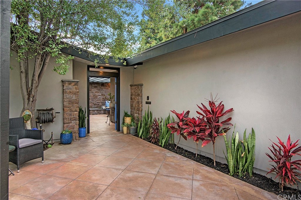 2983 Mindanao Drive Costa Mesa, CA 92626 - Photo 3 of 35