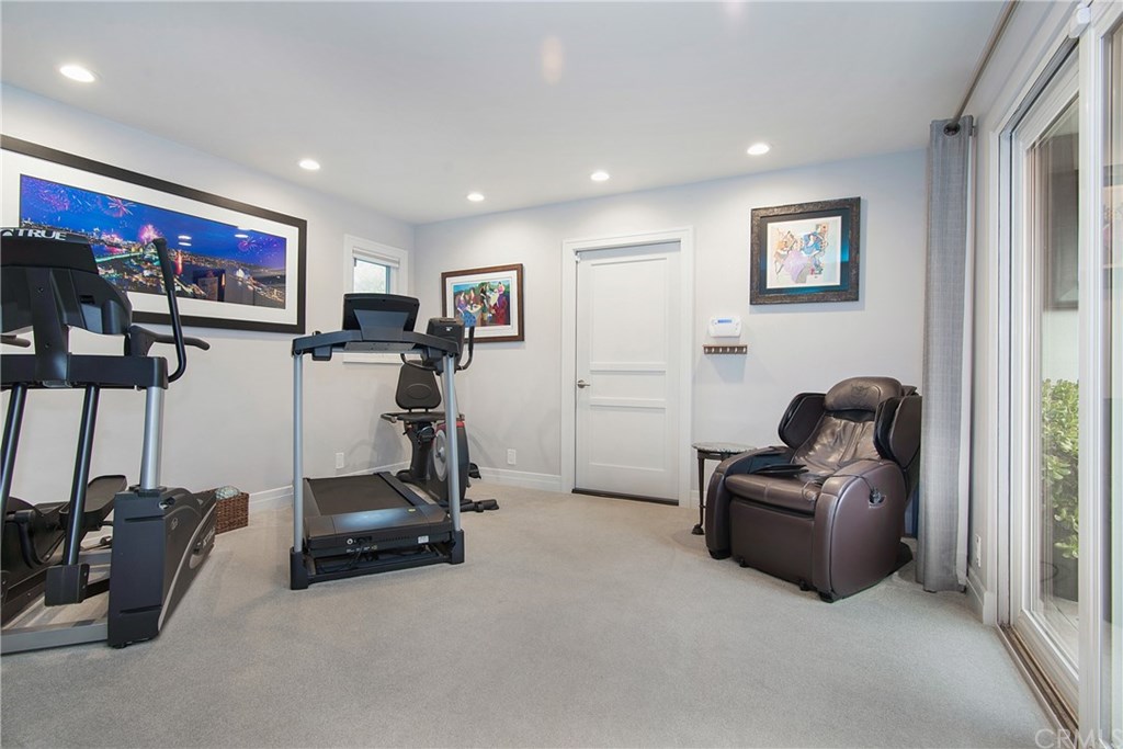 2983 Mindanao Drive Costa Mesa, CA 92626 - Photo 23 of 35