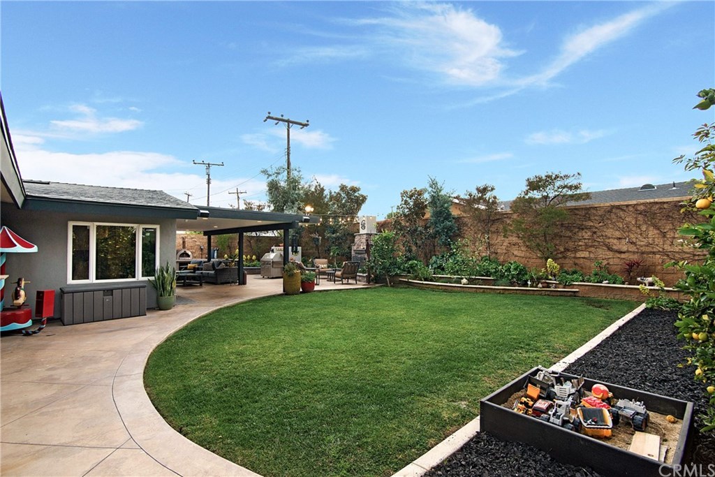 2983 Mindanao Drive Costa Mesa, CA 92626 - Photo 28 of 35