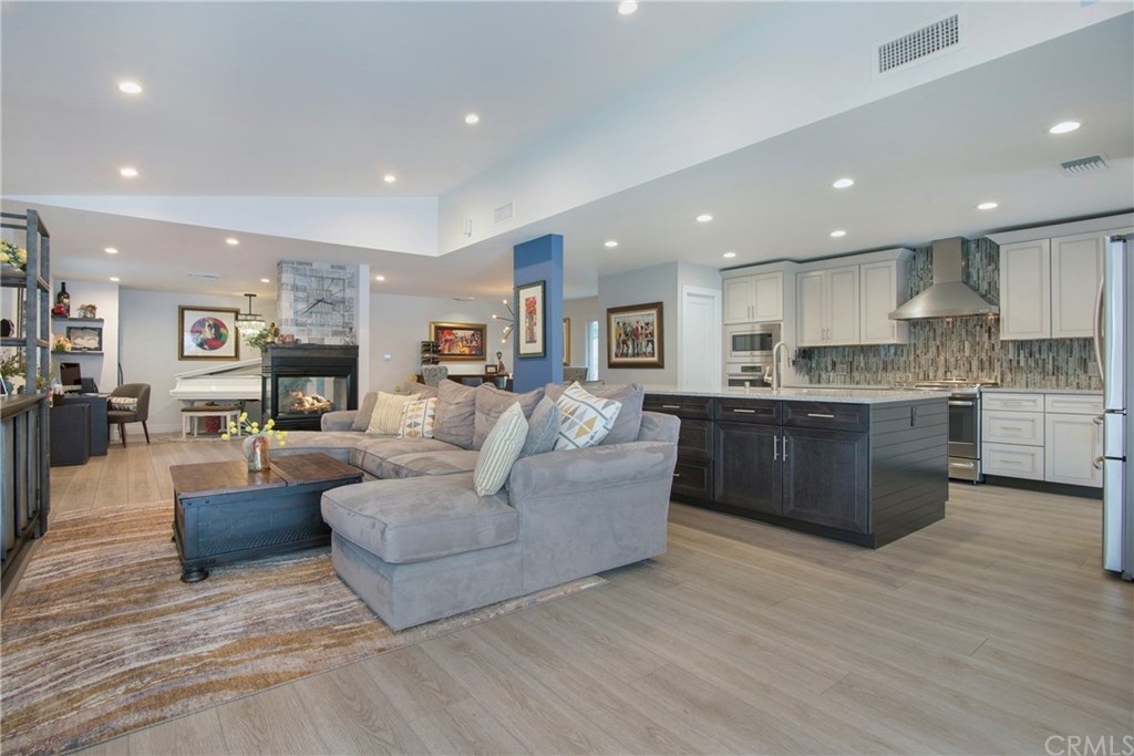 2983 Mindanao Drive Costa Mesa, CA 92626 - Photo 8 of 35