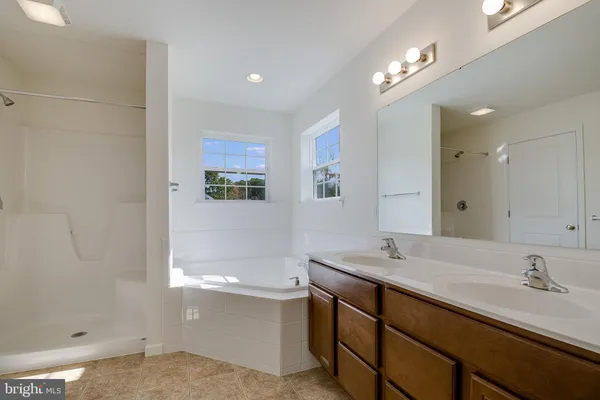 $351,900 | 2661 Victorian Drive, Dover, PA 17315