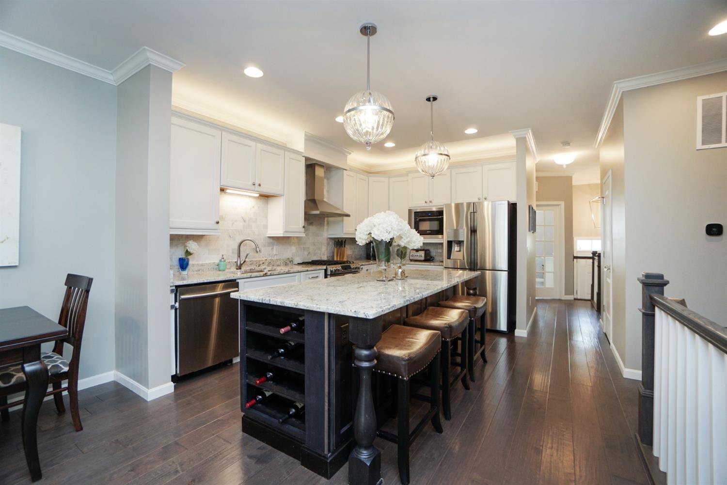 3659 Brotherton Road Cincinnati, OH 45209 - Photo 6 of 28 Gallery Image 6