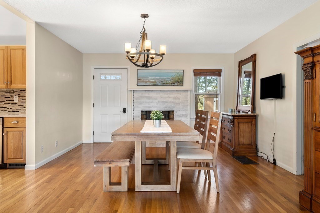 42 Ridgewood Road Groton, MA 01450 - Photo 15 of 35