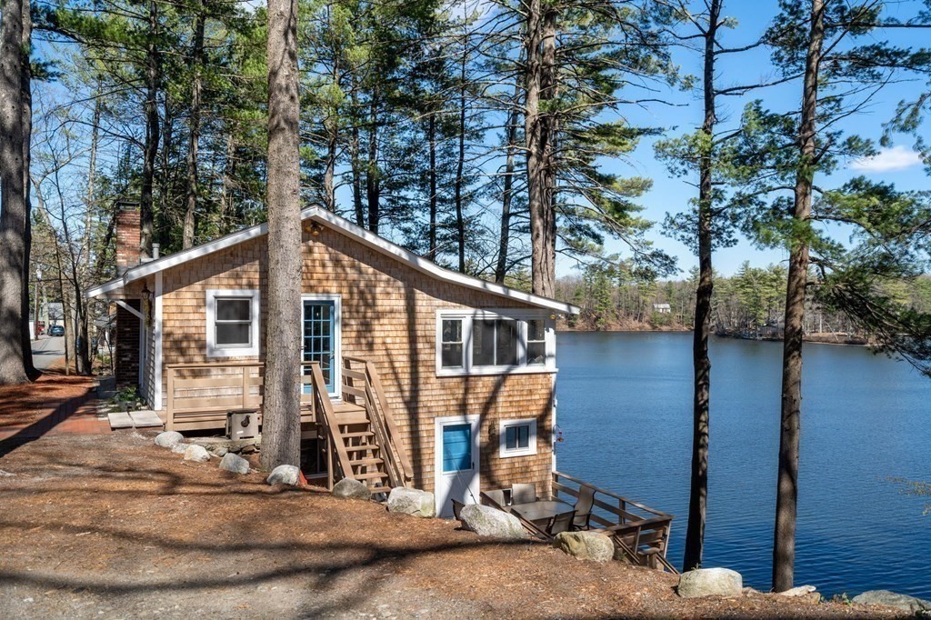 42 Ridgewood Road Groton, MA 01450 - Photo 3 of 35