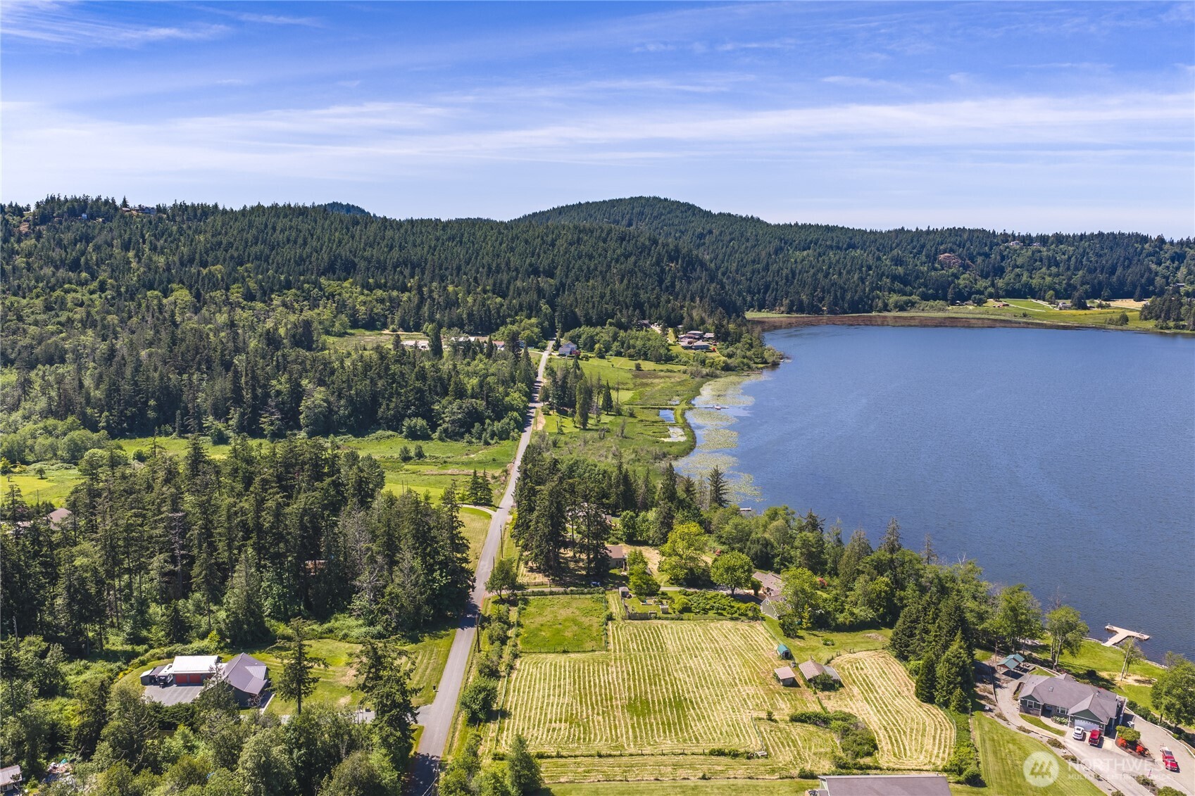 6067 South Campbell Lake Road Anacortes, WA 98221 - Photo 4 of 40