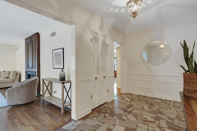200 South Grove Park Road Memphis, TN 38117 - Photo 4 of 25 Gallery Image 4