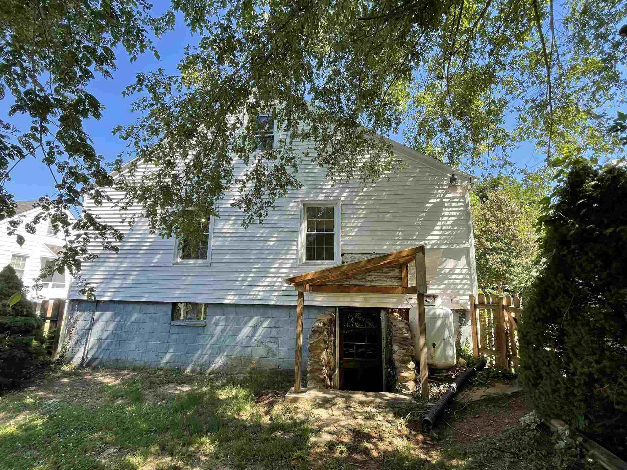 336 East Rockingham Street Elkton, VA 22827 - Photo 20 of 20 Gallery Image 20
