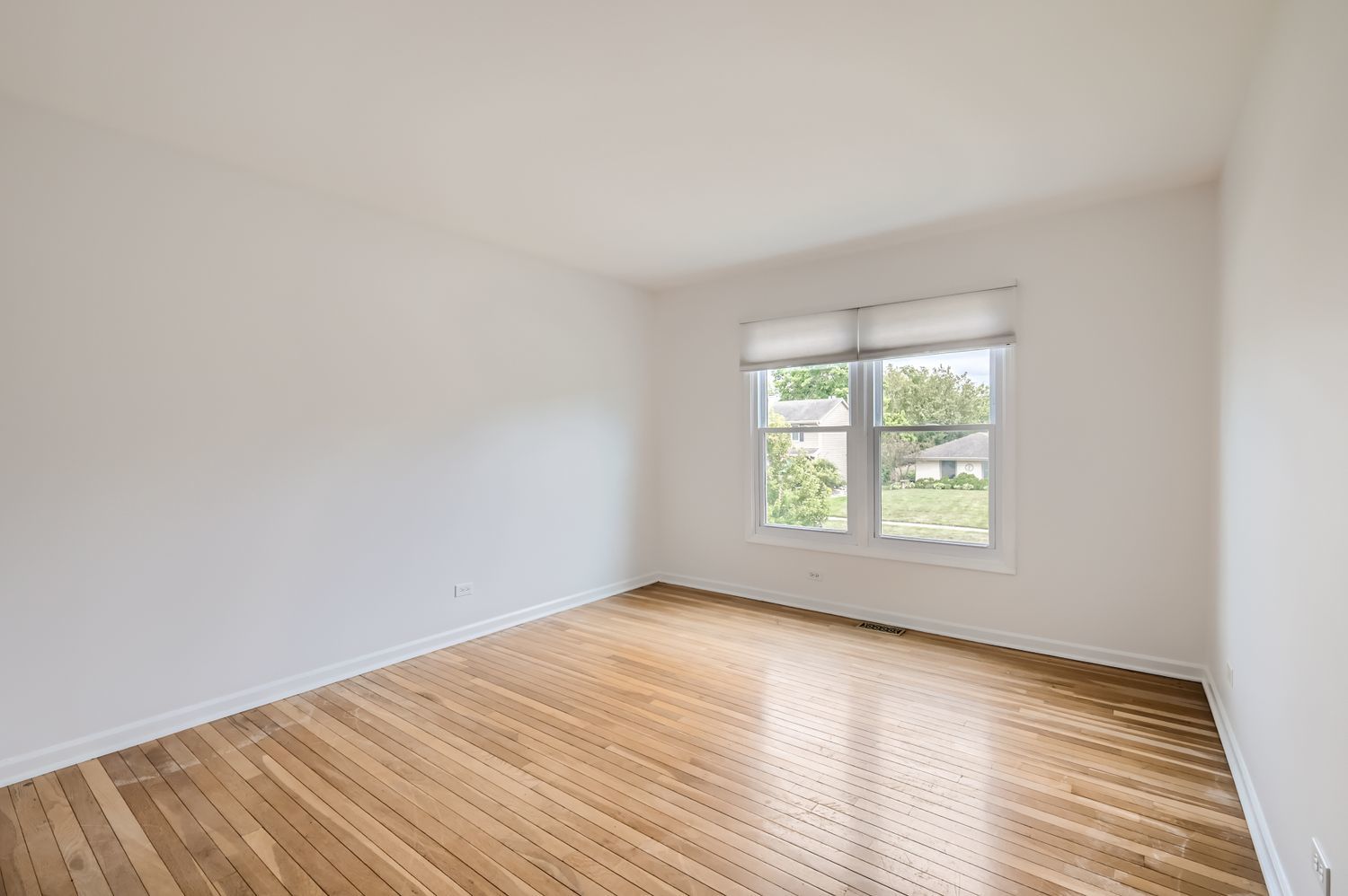 2S170 Stratford Road Glen Ellyn, IL 60137 - Photo 11 of 14