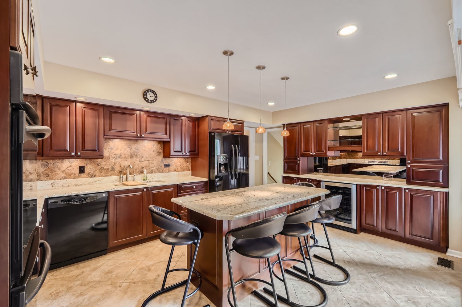 2S170 Stratford Road Glen Ellyn, IL 60137 - Photo 2 of 14