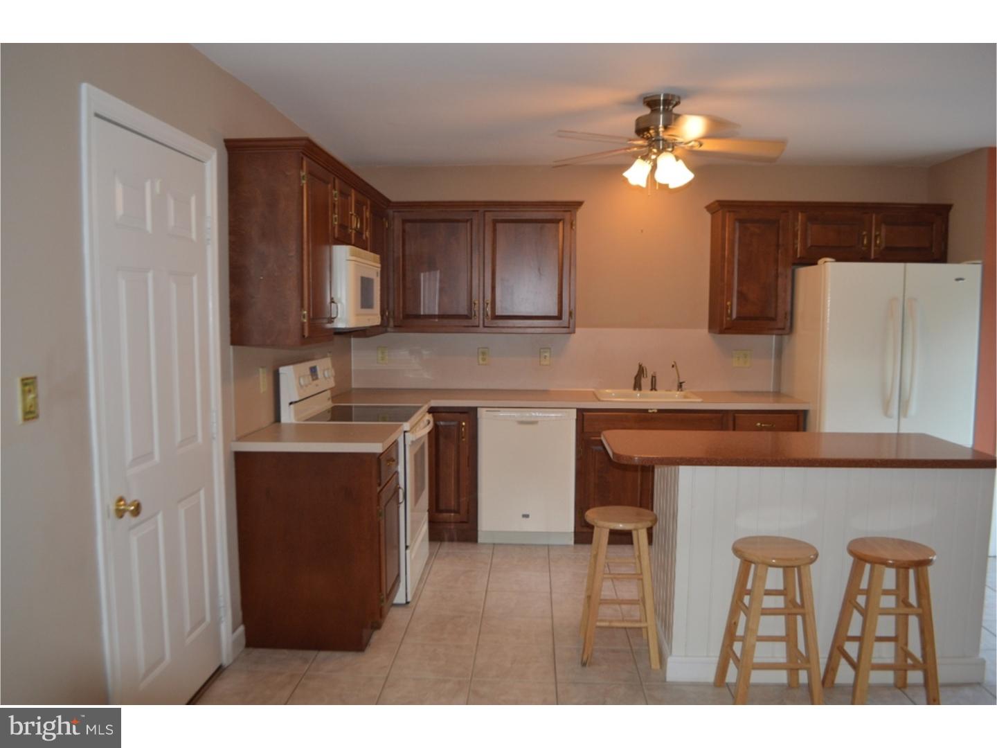 715 Maria Avenue Sinking Spring, PA 19608 - Photo 9 of 25 Gallery Image 9