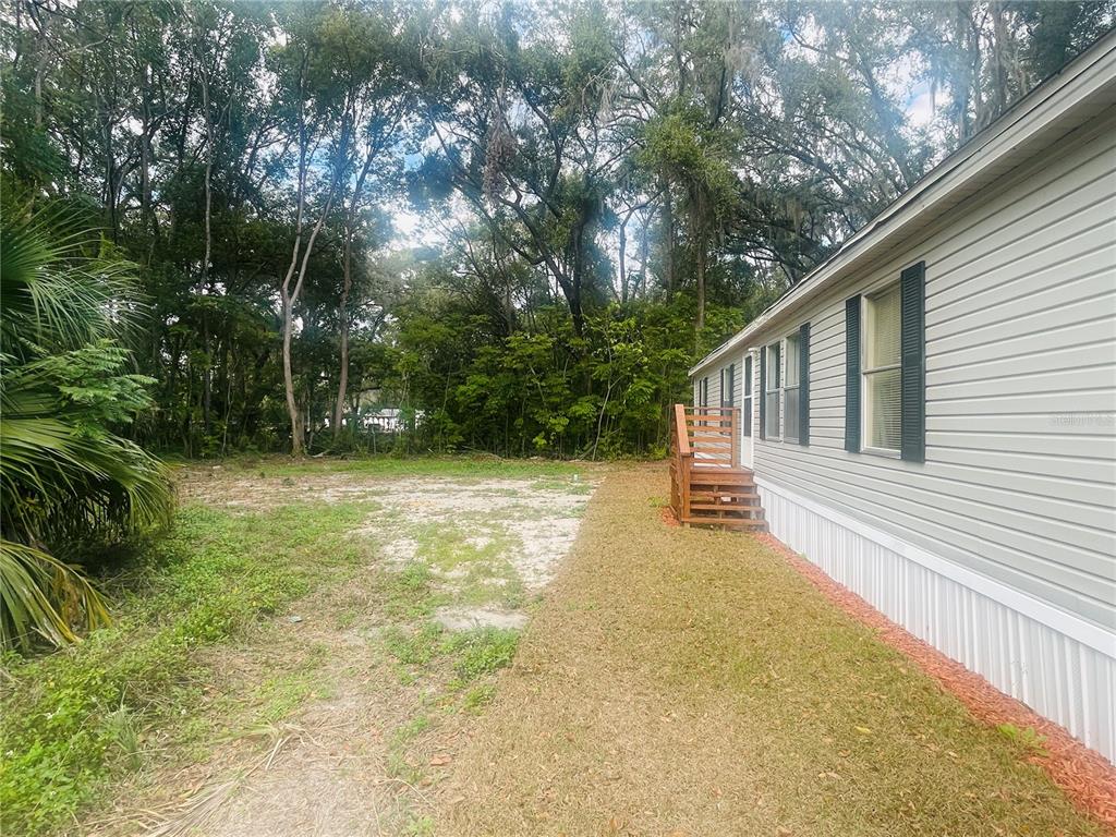 1875 Northeast 128th Place Anthony, FL 32617 - Photo 4 of 26