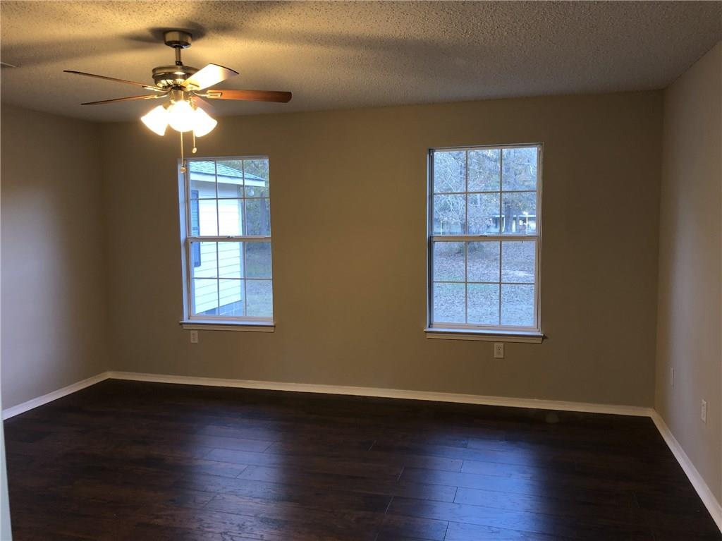 161 R A McGee Road Dry Prong, LA 71423 - Photo 9 of 19 Gallery Image 9
