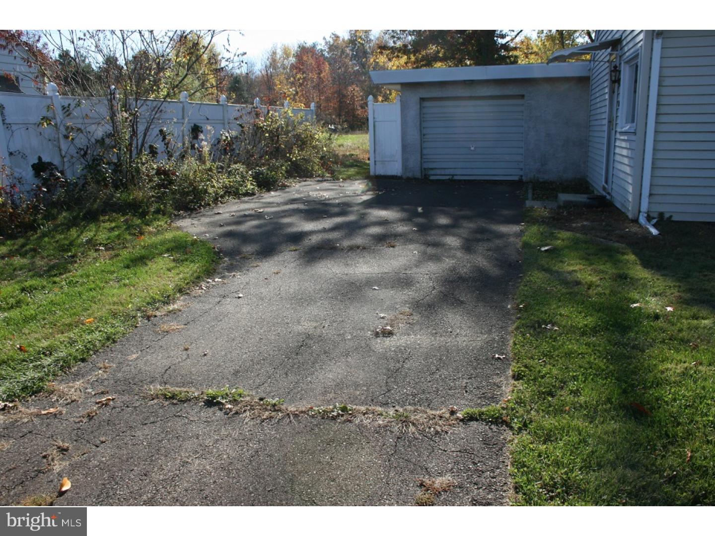614 Cherry Road Hatfield, PA 19440 - Photo 22 of 24 Garage