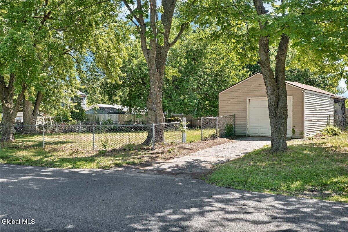 713 Watervliet Shaker Road Colonie, NY 12110 - Photo 17 of 23 17-713 Watervliet Shaker Rd-17