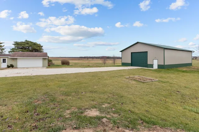 $360,000 | E3709 Krok Road, Kewaunee, WI 54216