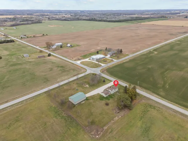 $360,000 | E3709 Krok Road, Kewaunee, WI 54216