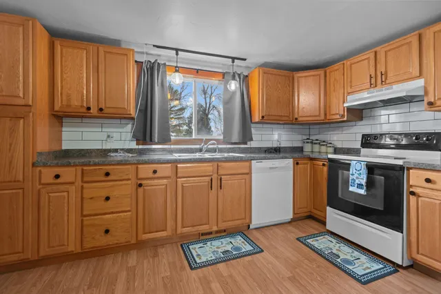 $360,000 | E3709 Krok Road, Kewaunee, WI 54216