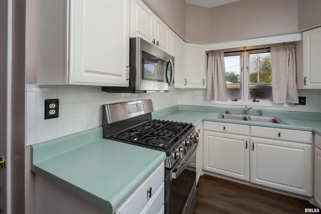 $153,000 | 1610 30th Street, Rock Island, IL 61201