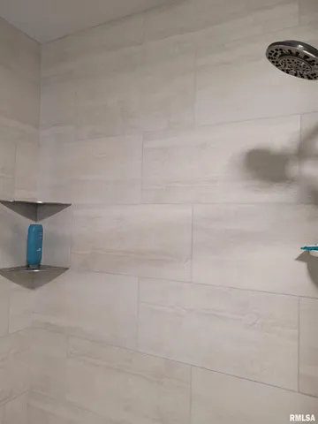 $153,000 | 1610 30th Street, Rock Island, IL 61201