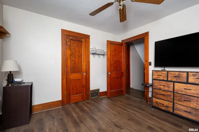 $153,000 | 1610 30th Street, Rock Island, IL 61201