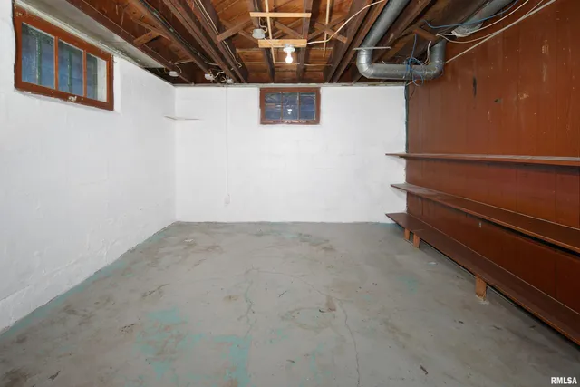 $153,000 | 1610 30th Street, Rock Island, IL 61201