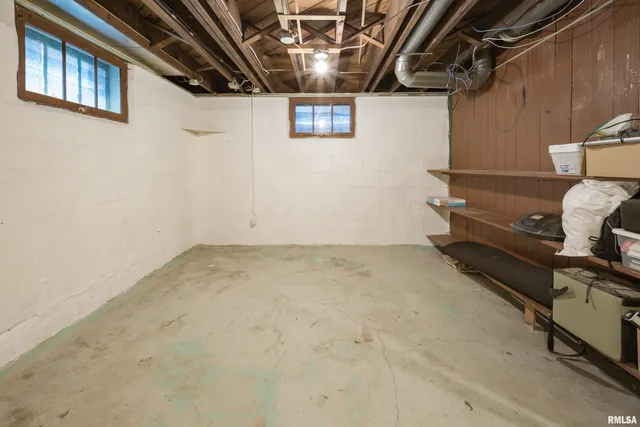 $153,000 | 1610 30th Street, Rock Island, IL 61201