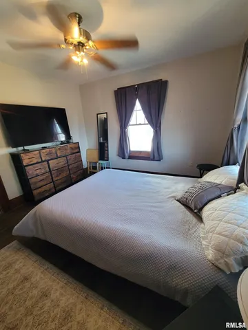 $153,000 | 1610 30th Street, Rock Island, IL 61201