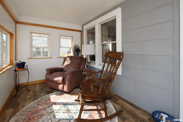 $153,000 | 1610 30th Street, Rock Island, IL 61201