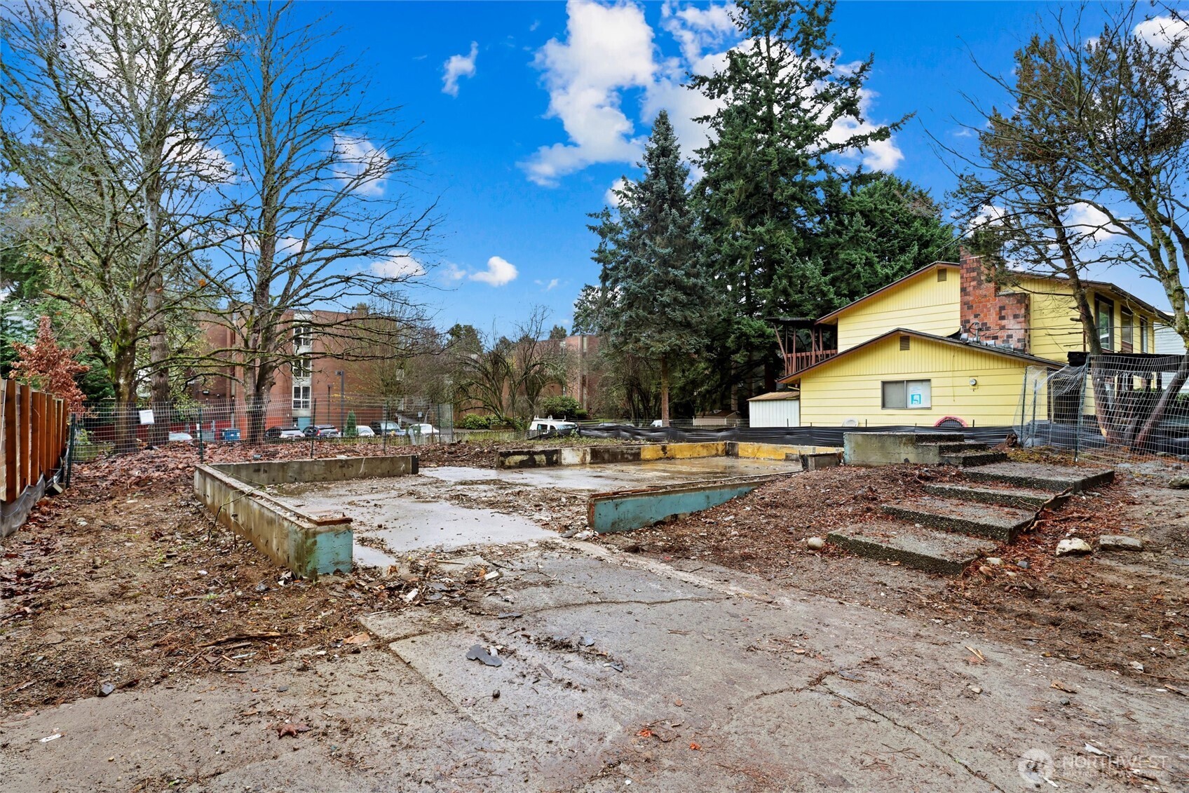 14324 Fremont Avenue North Seattle, WA 98133 - Photo 4 of 10 a view of street with large trees
