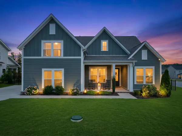$585,000 | 6407 Desmond Avenue, Murfreesboro, TN 37128