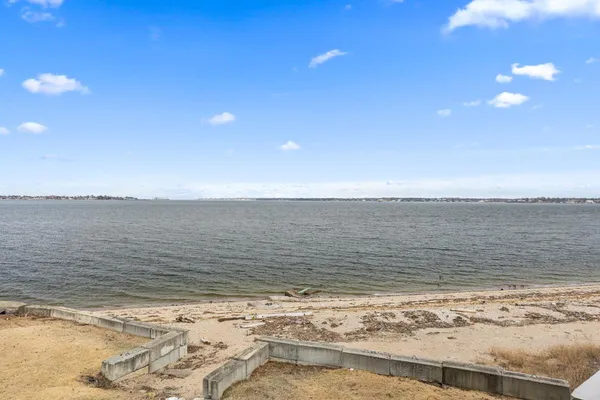 $525,000 | 1 Patricia Lane, Unit 410 | Throgs Neck