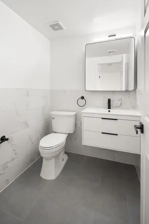 $525,000 | 1 Patricia Lane, Unit 410 | Throgs Neck
