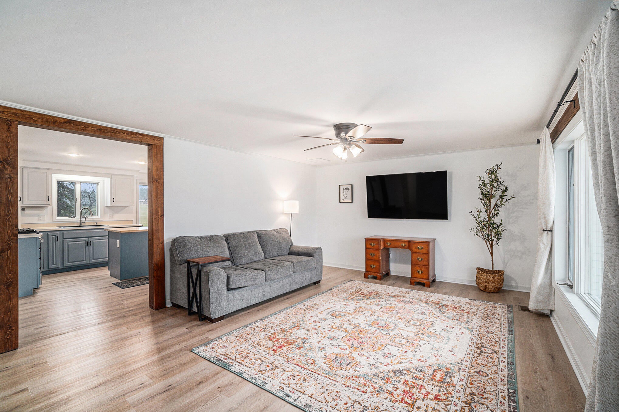 10524 Moonlight Bay Road Cheboygan, MI 49721 - Photo 4 of 27 Gallery Image 4