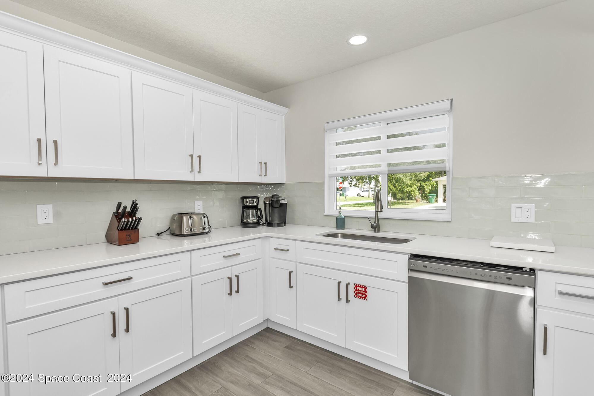 492 Dempsey Drive Cocoa Beach, FL 32931 - Photo 17 of 53 DSC_1609