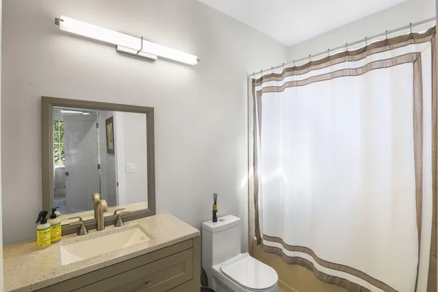 $1,650,000 | 122 Via Castilla, Jupiter, FL 33458