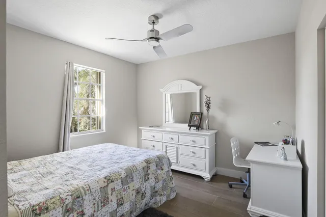 $1,650,000 | 122 Via Castilla, Jupiter, FL 33458