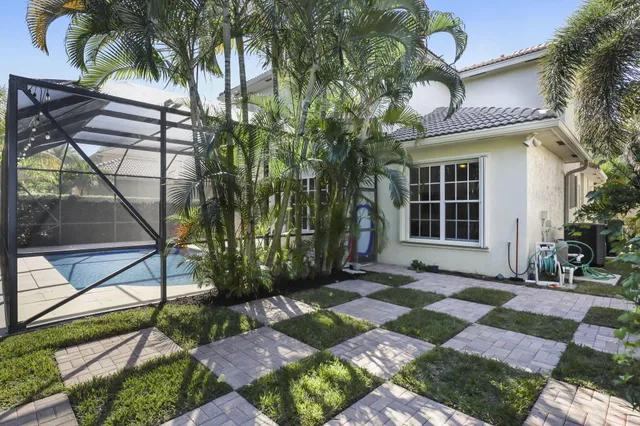 $1,650,000 | 122 Via Castilla, Jupiter, FL 33458