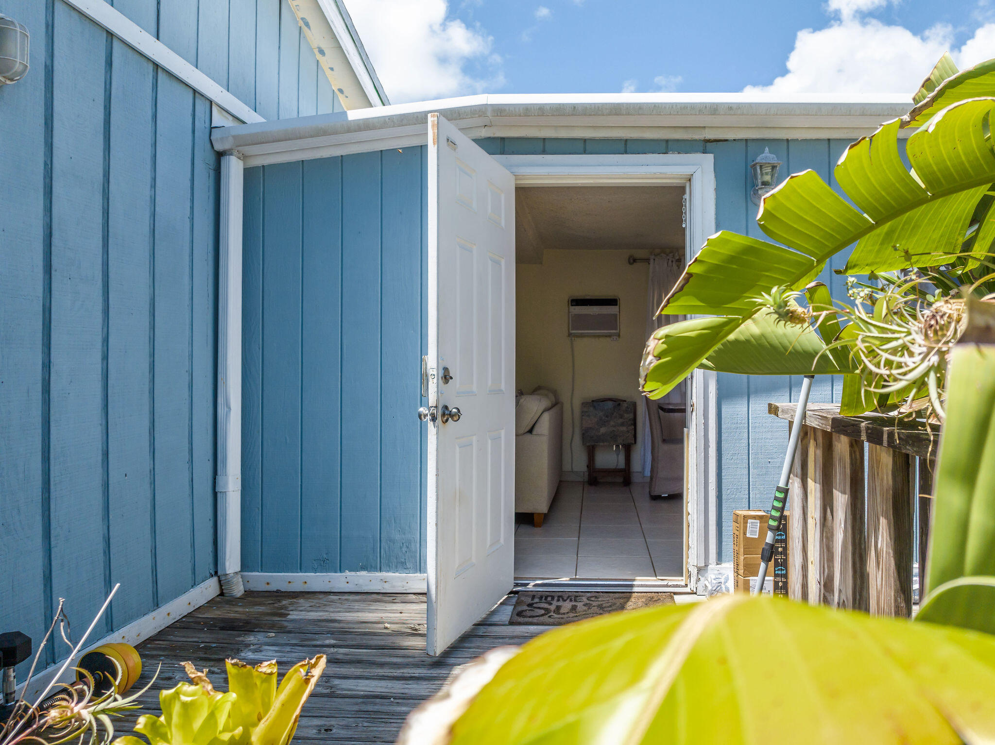 255 Cuba Road Tavernier, FL 33070 - Photo 23 of 32 Front Door