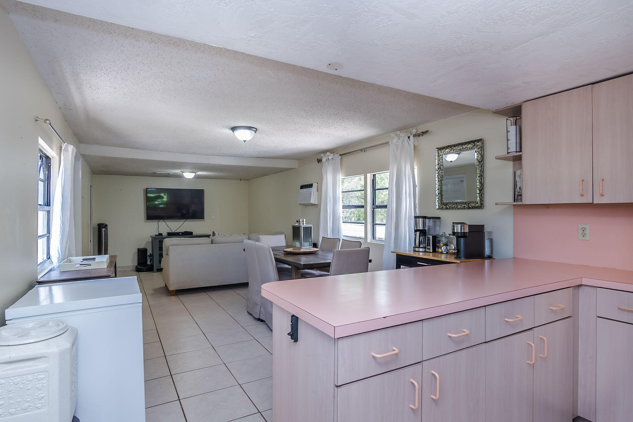 255 Cuba Road Tavernier, FL 33070 - Photo 6 of 32 Open Living Area