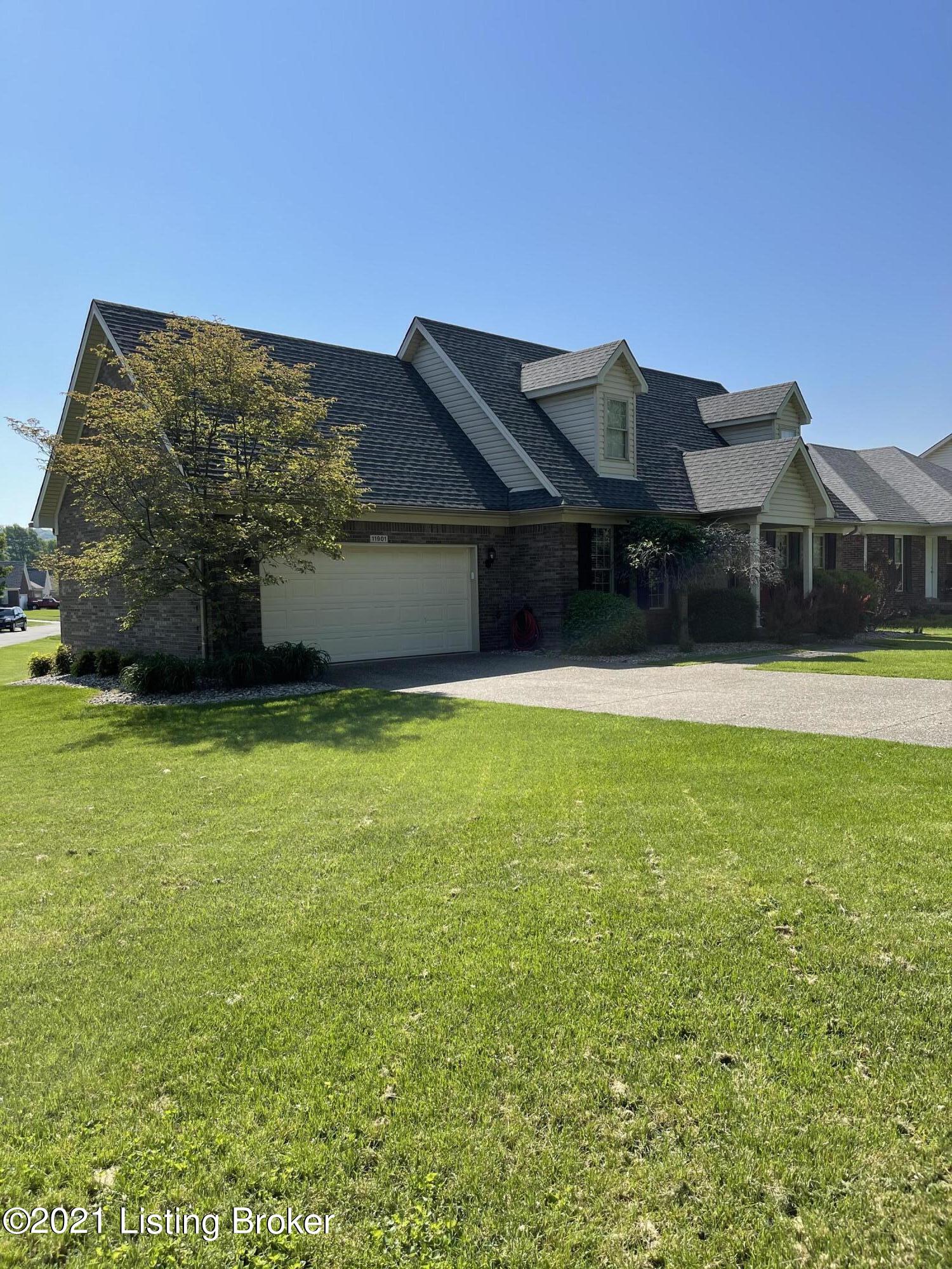 11901 East Orell Road Louisville, KY 40272 - Photo 5 of 36 45CF2094-8BDA-4D3D-81C0-CD2382E2C78A