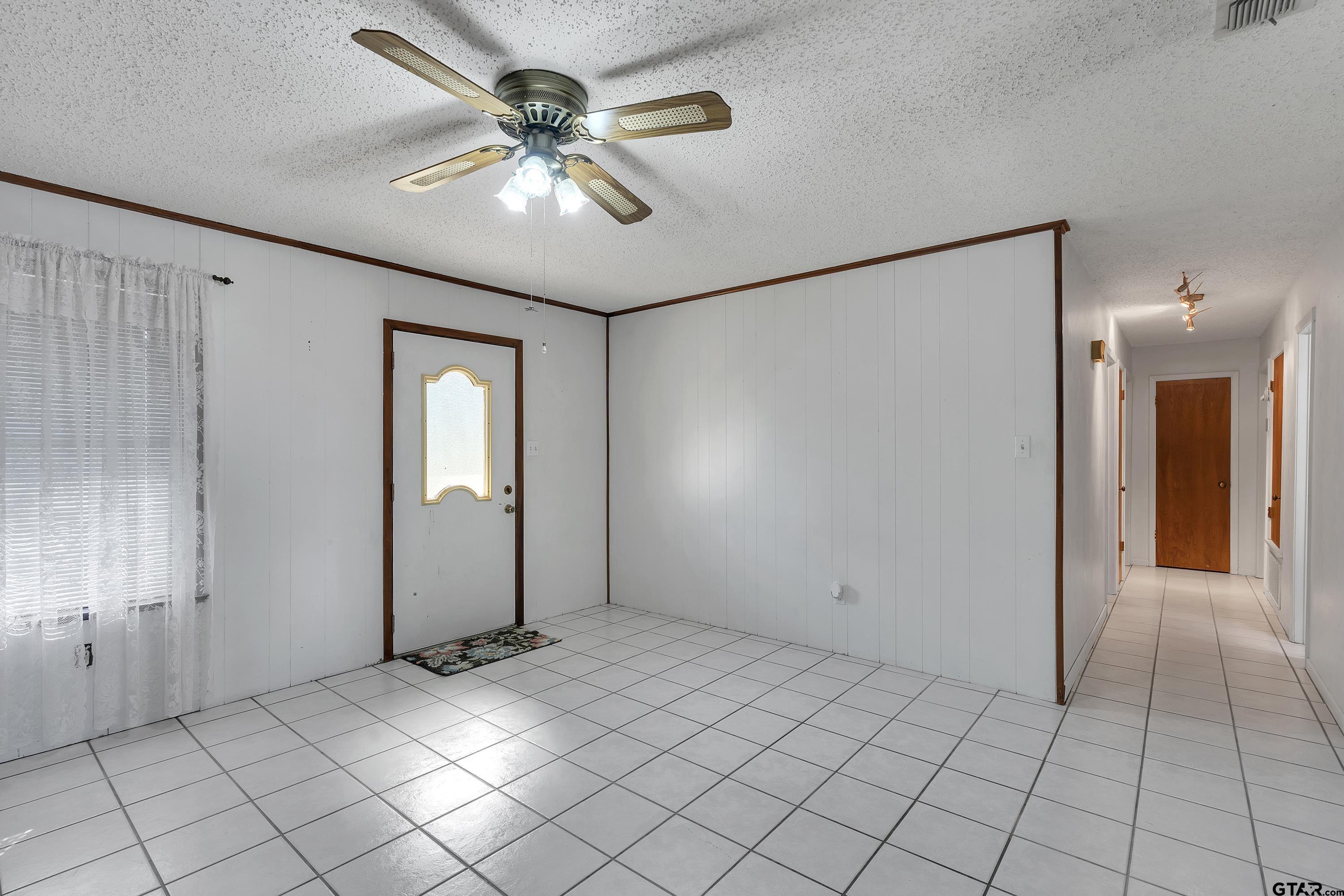 218 Stanley Road Longview, TX 75603 - Photo 7 of 35