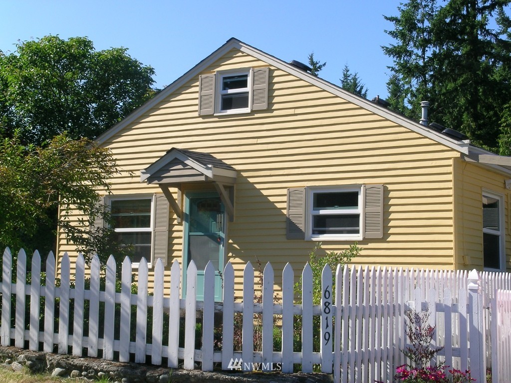 6819 174th Street Southwest Edmonds, WA 98026 - Photo 1 of 15 Gallery Image 1